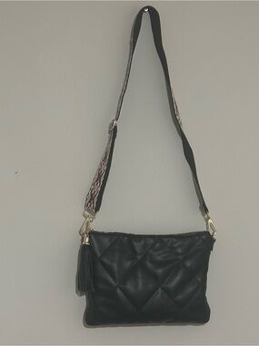Threaded Pear Quilted Crossbody Bag with Interchangeable Guitar Strap • Black